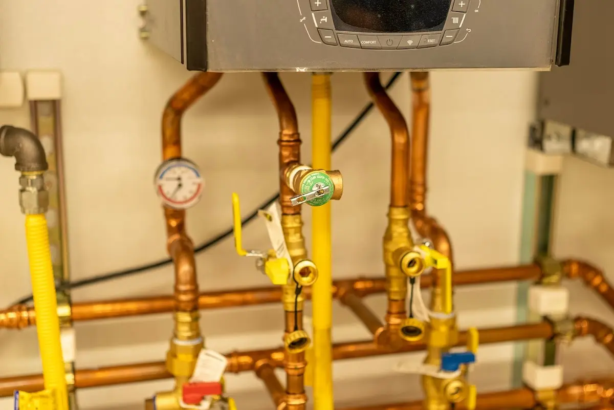 Licensed technician providing Emergency Plumbing for a homeowner in Heyburn